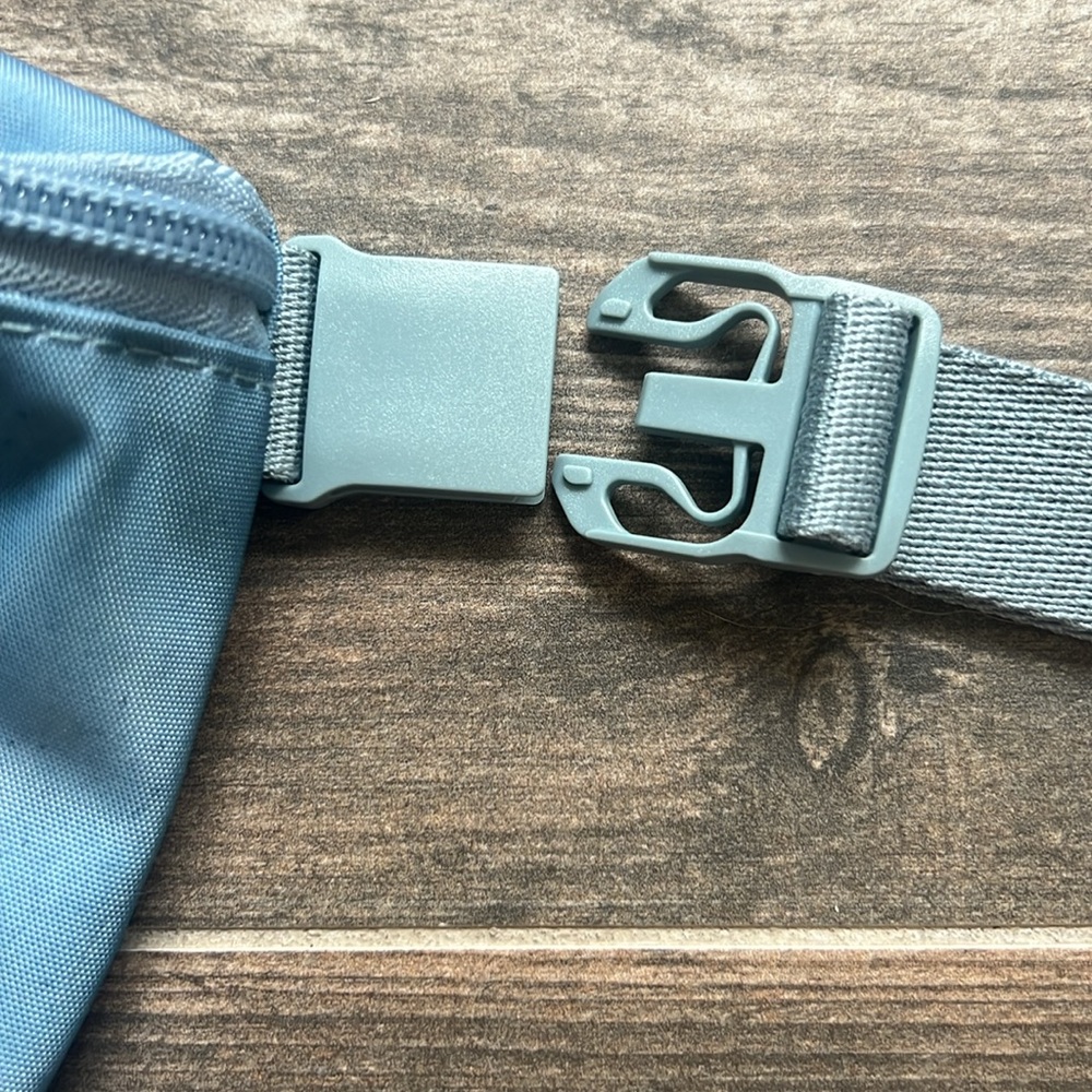 Pura Vida Belt Bag - Picture 5 of 8